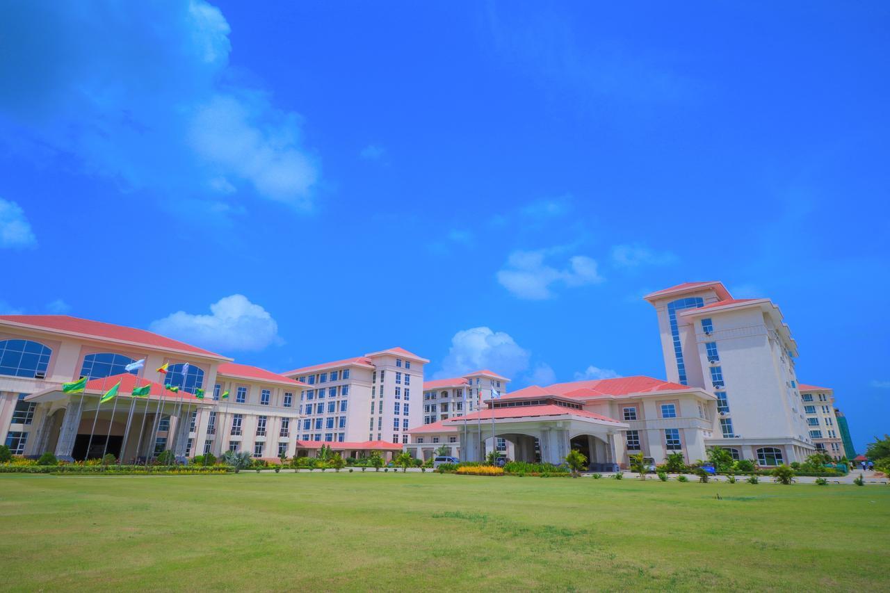 The Hotel Grand Ace Naypyidaw Exterior foto